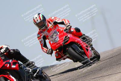 media/May-22-2023-Fastrack Riders (Mon) [[ae7626d9d8]]/Level 2/1230pm (Outside Grapevine)/